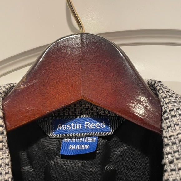 Austin Reed Womens Blazer - Picture 2 of 2
